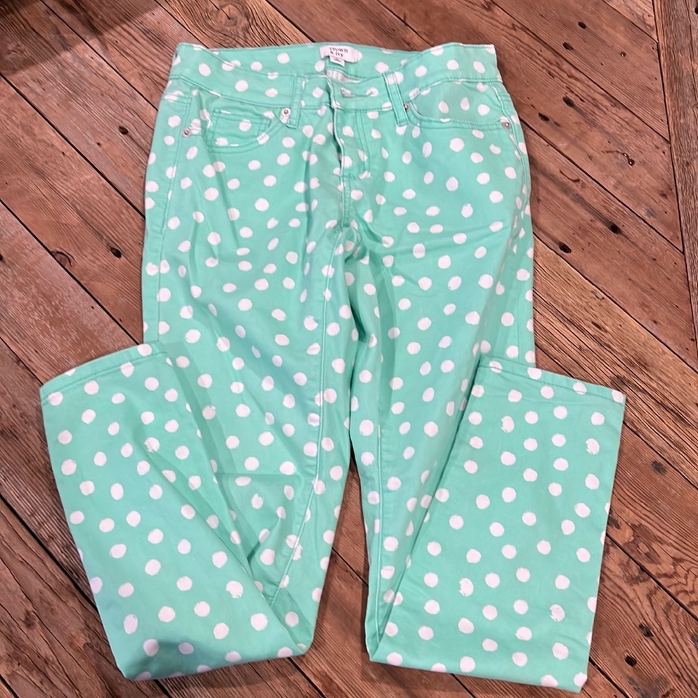Size 2 Crown & Ivy mint green and white polka dot skinny jeans